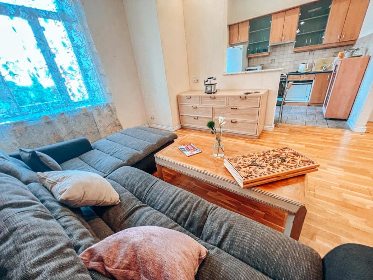 Apartments Rentals Ukraine On Kreshchatik Kiev Exterior foto